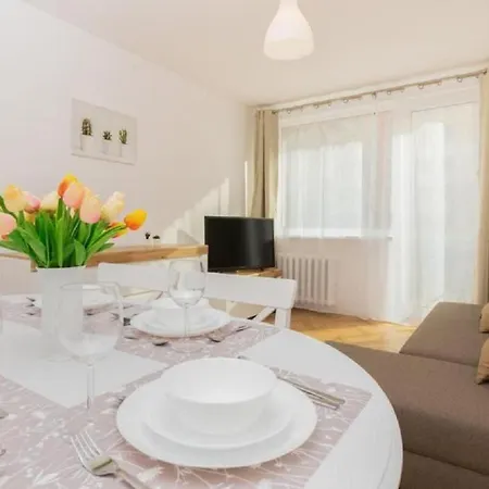 Bright Nevada With Balcony In By Renters * Gdańsk
